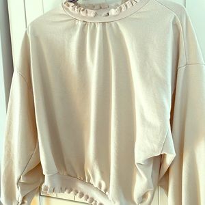 Longs sleeved sweater